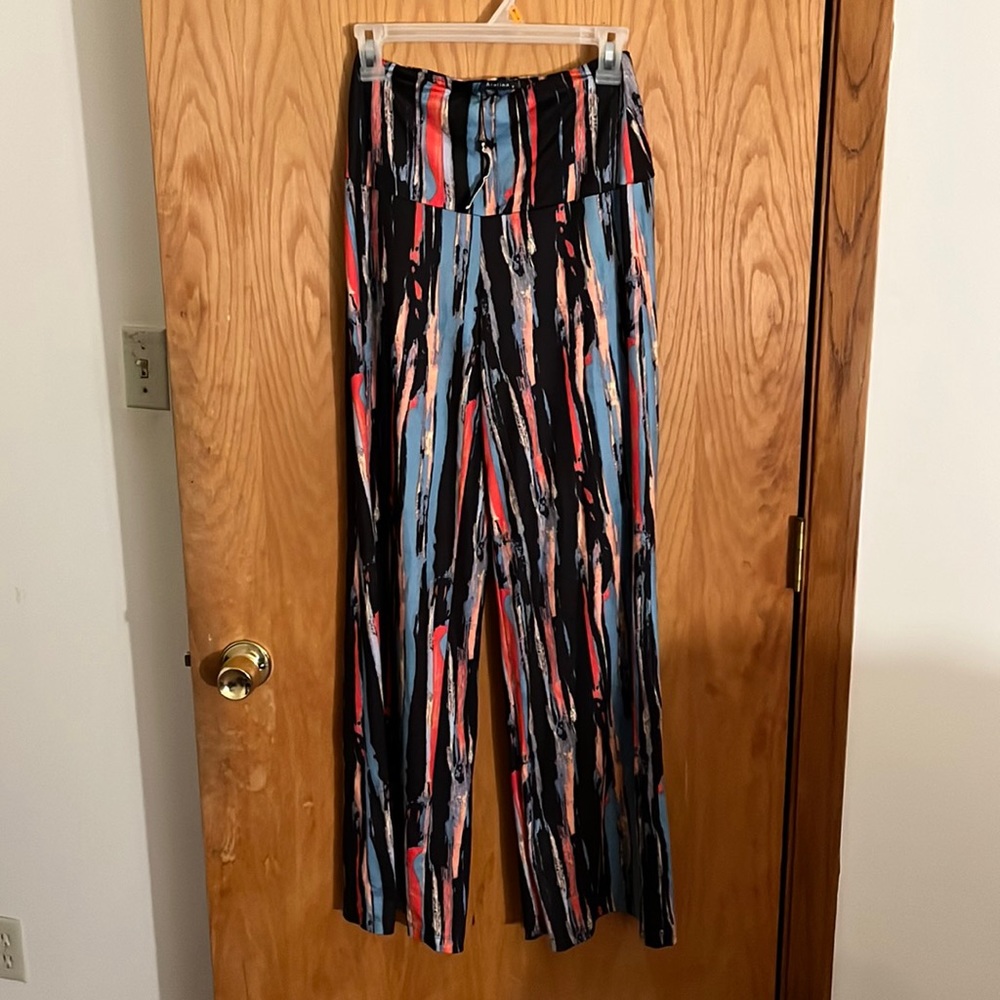 Women’s multicolor palazzo pants. NEVER WORN.